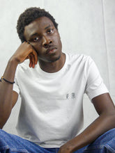 Charger l'image dans la galerie, T-shirt Empereur Jaune Couleur Blanc - Archaia Creations