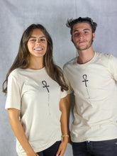 Charger l&#39;image dans la galerie, T-shirt Cross of Life Couleur Crème - Archaia Creations
